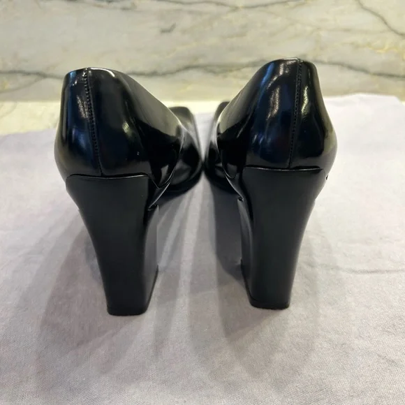 Vintage Prada 36.5 Block Heels or Size 6 - Picture 3 of 4